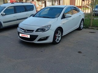 2013 Opel Astra J Рестайлинг, белый, 600000 рублей, вид 3