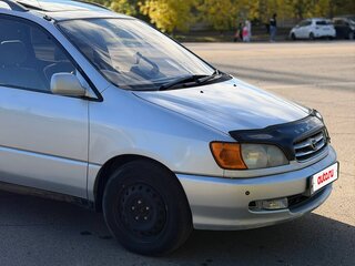 1999 Toyota Ipsum I (M10), серый, 460000 рублей, вид 3