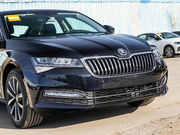 2026 Skoda Superb III Рестайлинг, чёрный, 2780070 рублей - вид 18