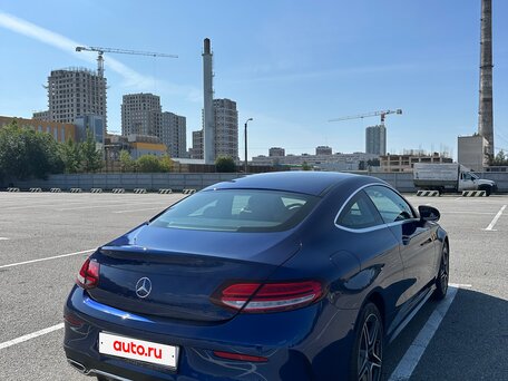 2018 Mercedes-Benz C-Класс 180 IV (W205), синий, 2850000 рублей, вид 3