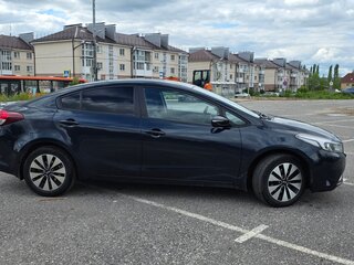 2017 Kia Cerato III Рестайлинг (Classic), синий, 1300000 рублей, вид 4