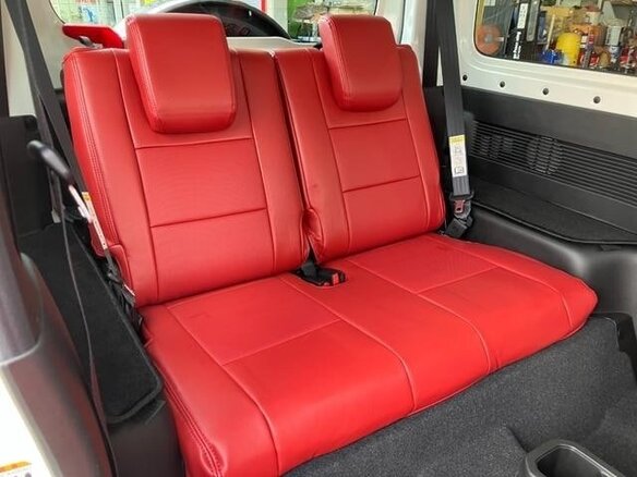 2023 Suzuki Jimny Sierra IV, белый, 1800000 рублей - вид 11
