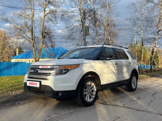 2013 Ford Explorer V, белый, 1550000 рублей, вид 3