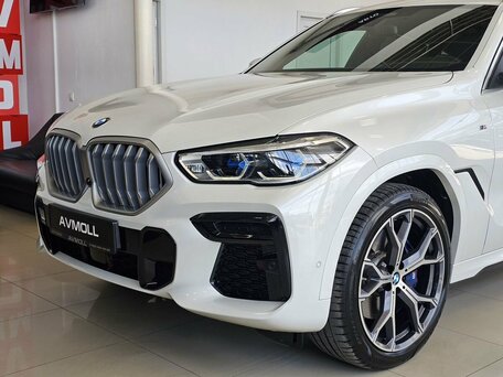 2022 BMW X6 40i III (G06), белый, 10149000 рублей, вид 3