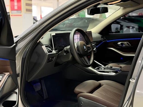 2024 BMW 3 серии Long 320Li VII (G2x) Рестайлинг, серебристый, 3600000 рублей - вид 9