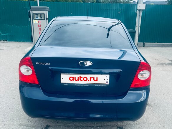 2011 Ford Focus II Рестайлинг, синий - вид 4
