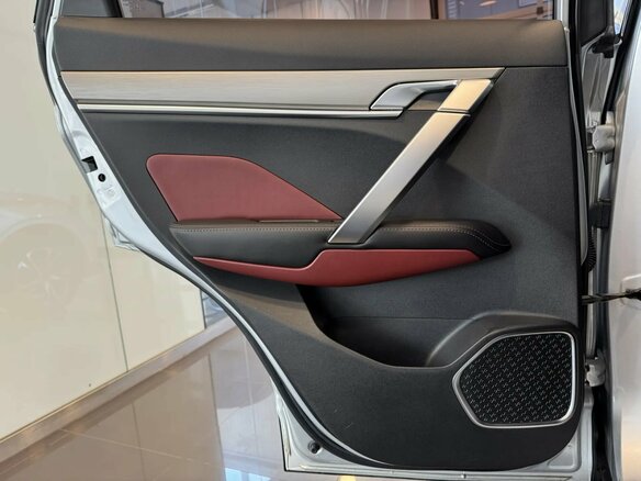 2021 Geely Coolray I, серый - вид 12