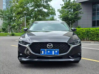 2023 Mazda 3 Axela IV (BP), чёрный, 1377017 рублей, вид 2