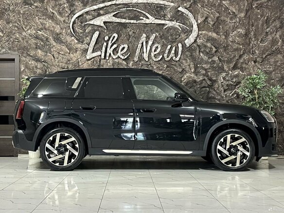 2024 Mini Countryman S III, чёрный, 5548000 рублей - вид 2