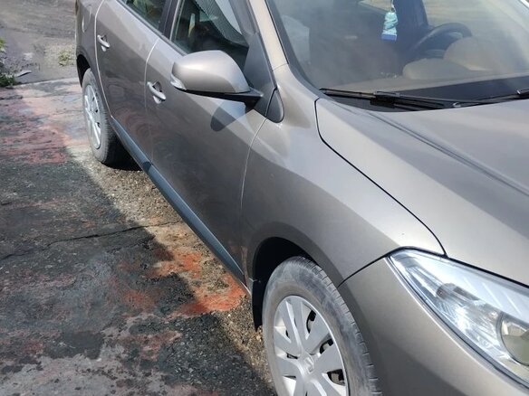 2012 Renault Fluence I, бежевый, 750000 рублей - вид 8