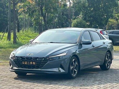 Hyundai Elantra VII (CN7)