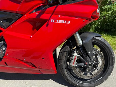 2007 Ducati 1098, красный, 598000 рублей, вид 4