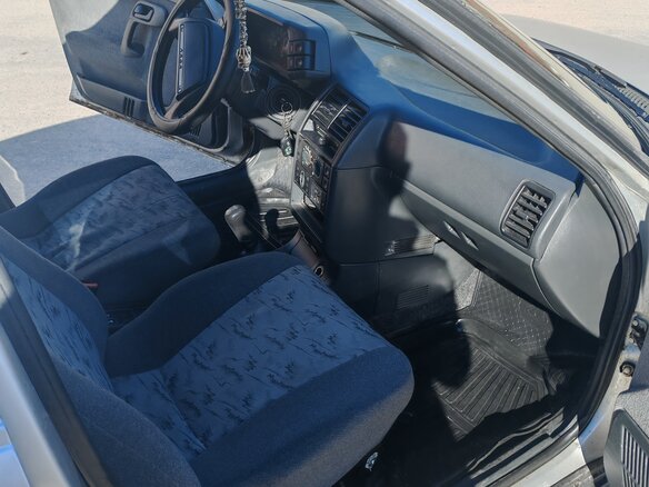 2005 Lada (ВАЗ) 2112, серебристый, 155000 рублей - вид 13