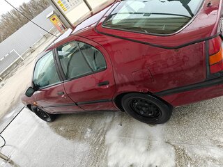 1992 Nissan Primera I (P10), красный, 100000 рублей, вид 5