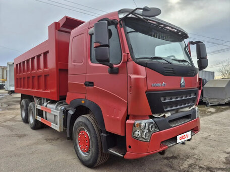 2019 Sinotruk Howo ZZ3327, красный, 4000000 рублей, вид 2