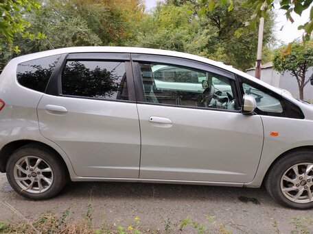2007 Honda Fit II, серый, 400000 рублей, вид 4