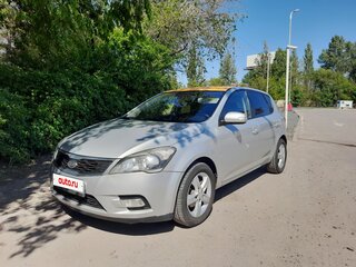 2010 Kia Ceed I Рестайлинг, серебристый, 530000 рублей, вид 1