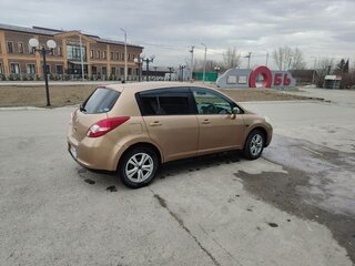 2010 Nissan Tiida I, золотистый, 850000 рублей, вид 3