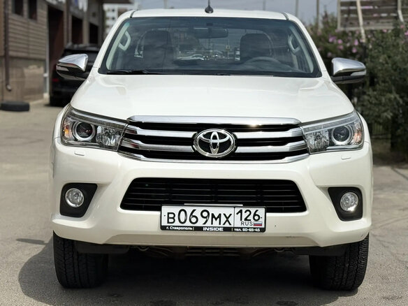 2016 Toyota Hilux VIII, белый - вид 5