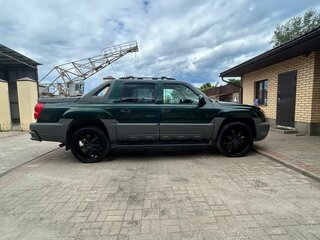 2002 Chevrolet Avalanche I, зелёный, 2300000 рублей, вид 3