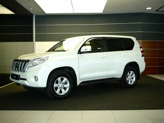 2016 Toyota Land Cruiser Prado 150 Series Рестайлинг 1, белый, 3750000 рублей, вид 1