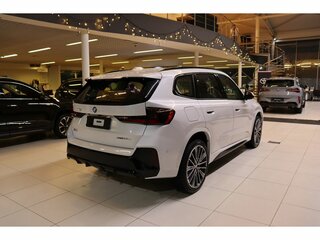 2025 BMW X1 Long 25Li xDrive III (U11/U12), белый, 6040000 рублей, вид 5