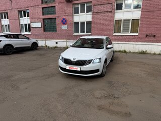 2018 Skoda Octavia III (A7) Рестайлинг, белый, 1450000 рублей, вид 2