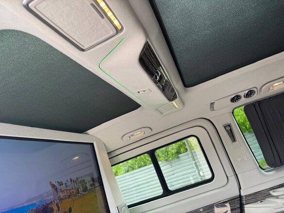 2023 Mercedes-Benz V-Класс 300 d компактный III (W447) Рестайлинг, чёрный - вид 23