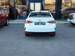 2021 Hyundai Solaris II Рестайлинг, белый, 1520000 рублей, вид 5