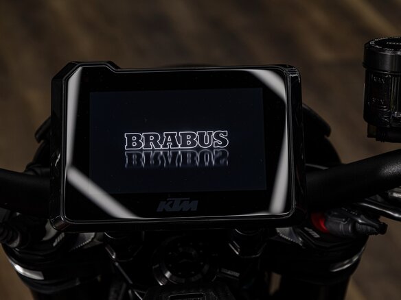 2022 Brabus 1300 R, красный, 2990000 рублей - вид 13