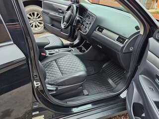 2012 Mitsubishi Outlander III, чёрный, 1475000 рублей, вид 3