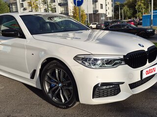 2019 BMW 5 серии 530d xDrive VII (G30/G31/G38), белый, 4690000 рублей, вид 1