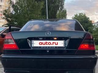 1998 Mercedes-Benz C-Класс 220 I (W202) Рестайлинг, чёрный, 350000 рублей, вид 5