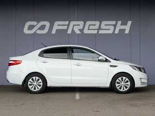 2012 Kia Rio 5-speed III, белый, 645000 рублей, вид 5
