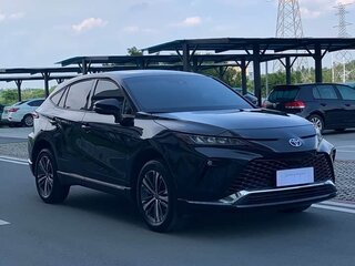 2025 Toyota Venza II, чёрный, 4282000 рублей, вид 3