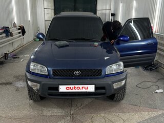 1995 Toyota RAV4 I (XA10), синий, 750000 рублей, вид 1