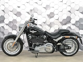 2018 Harley-Davidson Fat Boy, чёрный, 1799000 рублей, вид 3
