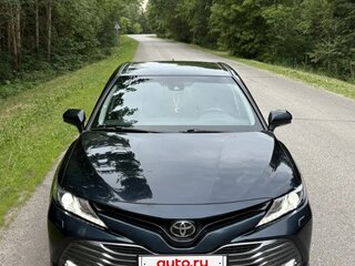 2019 Toyota Camry VIII (XV70), синий, 2200000 рублей, вид 3