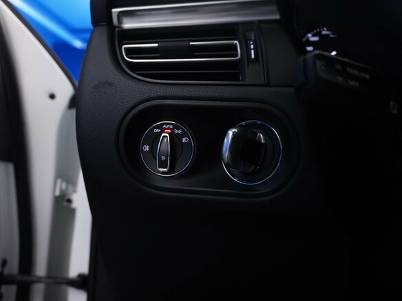 2021 Porsche Macan I Рестайлинг 2, белый, 7290700 рублей - вид 18