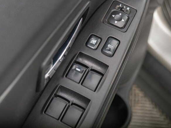 2013 Mitsubishi ASX I Рестайлинг, серебристый, 1099000 рублей - вид 6