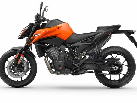 2026 KTM 790 Duke, оранжевый, 1150000 рублей, вид 3