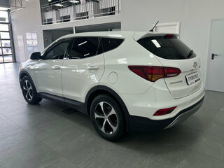 2015 Hyundai Santa Fe III Рестайлинг, белый, 2350000 рублей, вид 4
