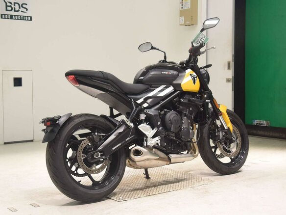 2025 Triumph Trident 660, чёрный, 999000 рублей - вид 4