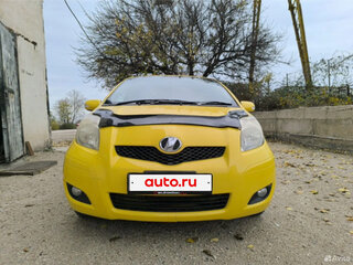 2008 Toyota Vitz II (XP90), жёлтый, 560000 рублей, вид 1