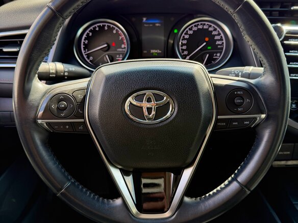 2018 Toyota Camry VIII (XV70), белый - вид 10