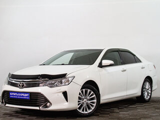 2015 Toyota Camry VII (XV50) Рестайлинг, белый, 2059000 рублей, вид 3