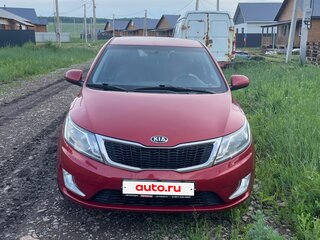 2013 Kia Rio 5-speed III, красный, 690000 рублей, вид 1