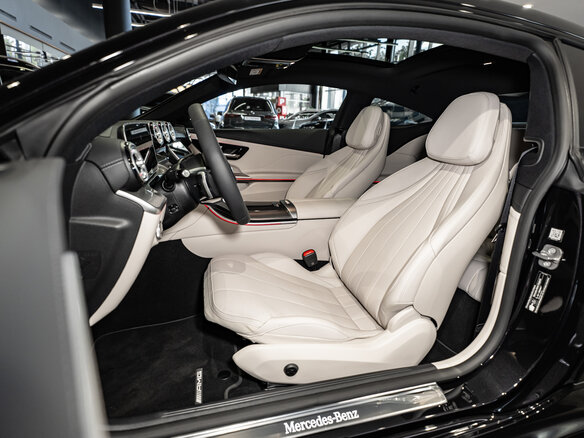 2026 Mercedes-Benz CLE 300, чёрный - вид 20