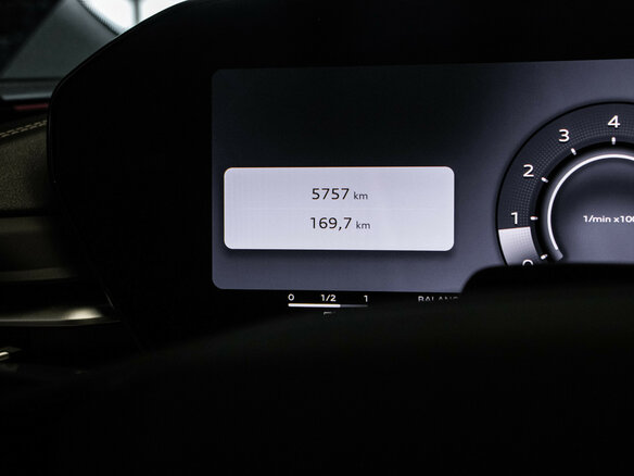 2025 Audi Q5 L III (GU), чёрный, 6080000 рублей - вид 8