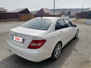 2011 Mercedes-Benz C-Класс 200 III (W204) Рестайлинг, белый, 1299000 рублей, вид 4